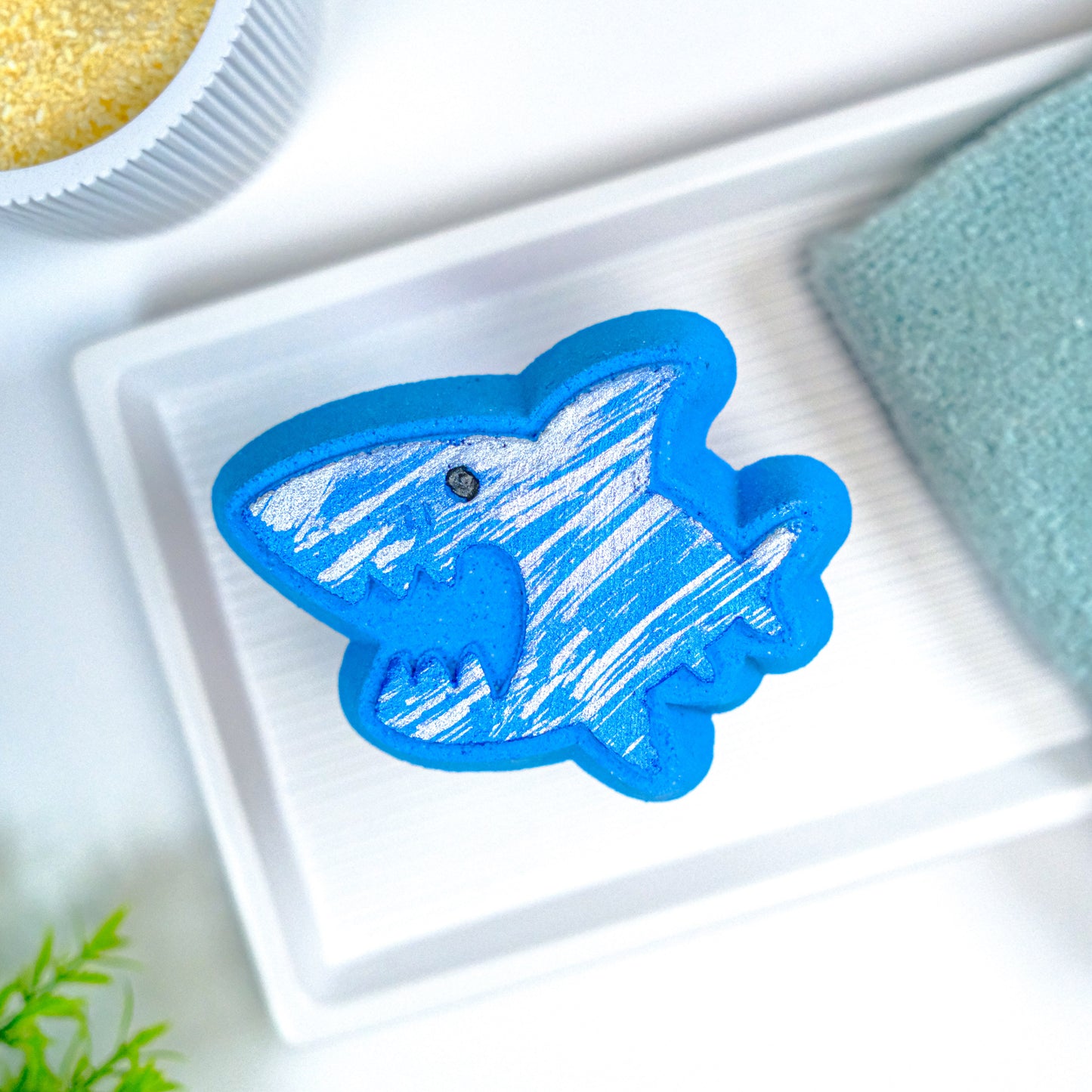 Ocean Explorer - Bath Bomb with toy